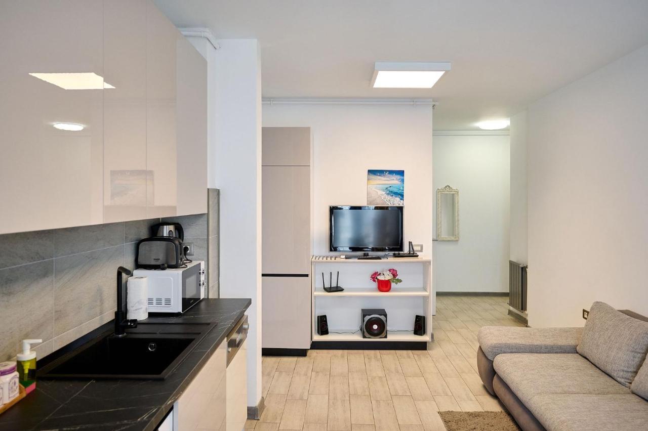 Paradise Sea View 2Bd Apt Spa N Pools Beach Resort นาโวดาริ ภายนอก รูปภาพ